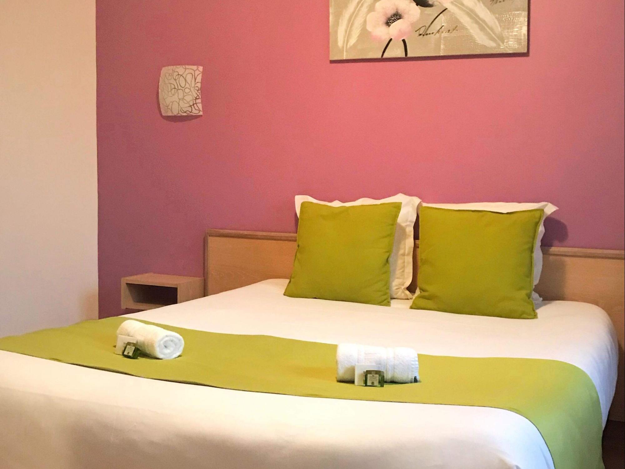 Logis Hotel Restaurant Le Mas De Mon Pere Saint-Jean-le-Centenier 외부 사진