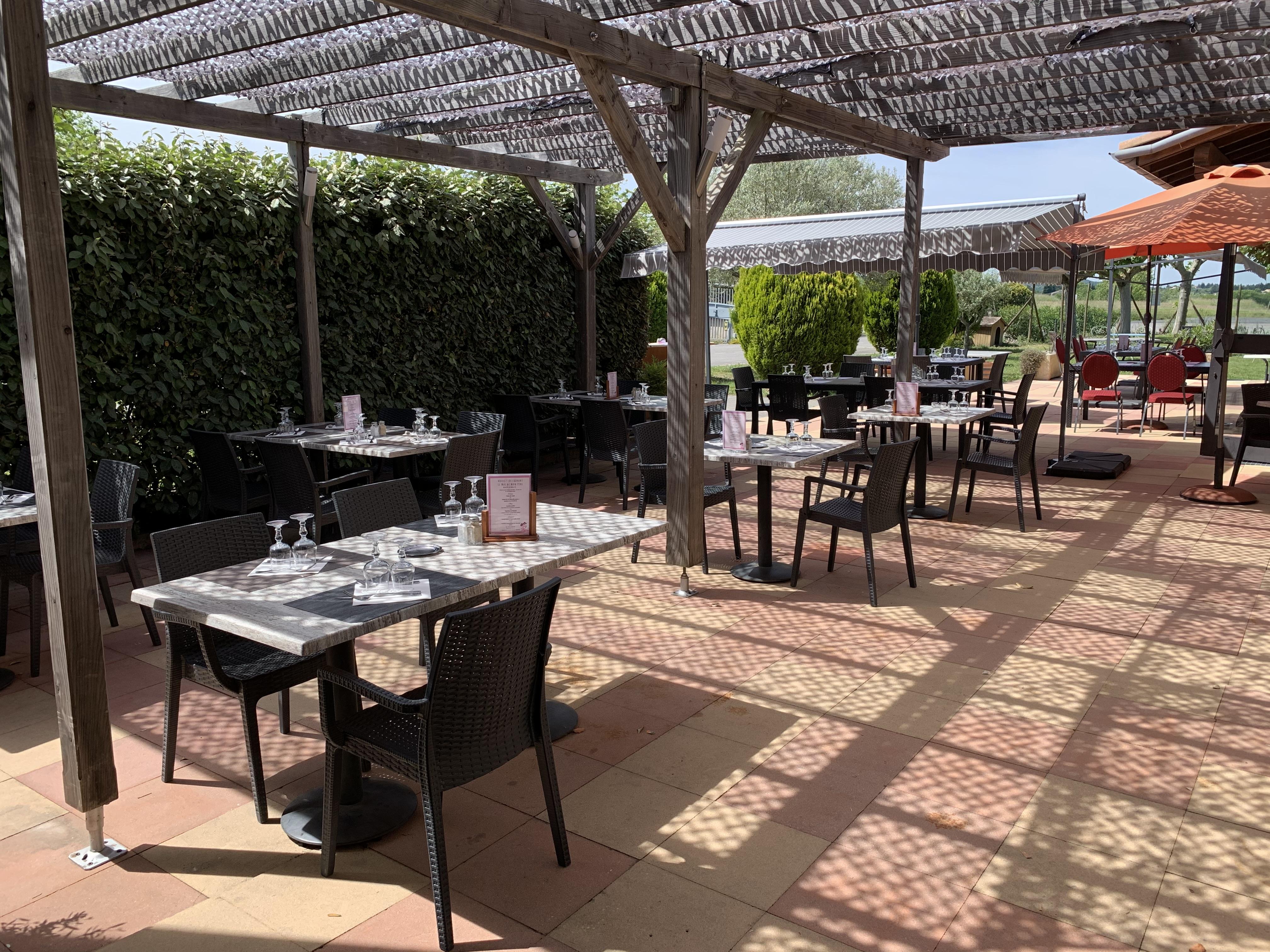 Logis Hotel Restaurant Le Mas De Mon Pere Saint-Jean-le-Centenier 외부 사진