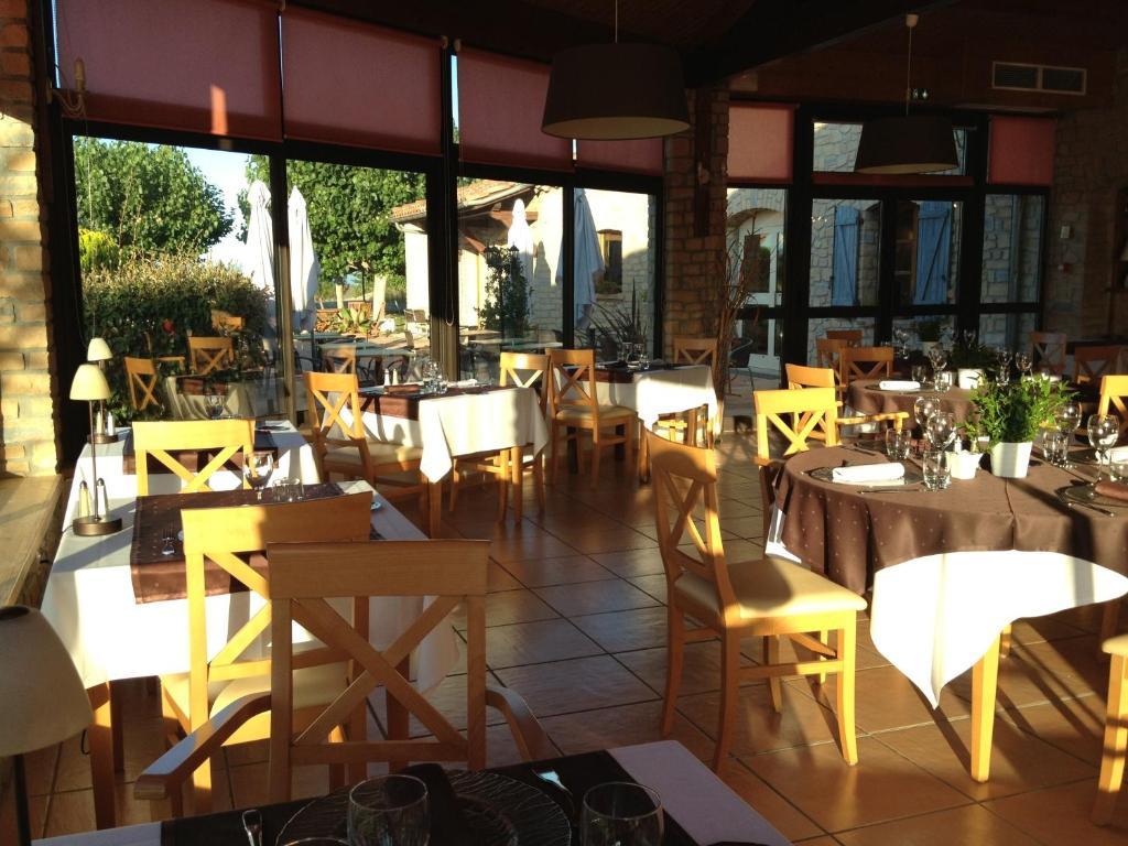 Logis Hotel Restaurant Le Mas De Mon Pere Saint-Jean-le-Centenier 외부 사진